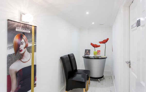 Mirage salon photograph 10